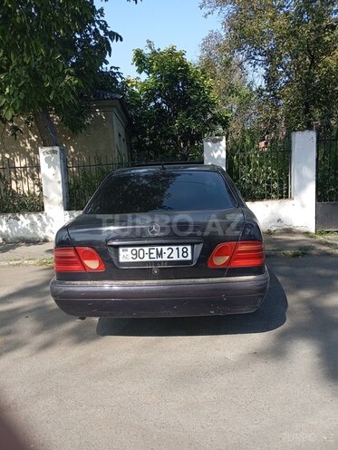 Mercedes E 230 1995, 270,000 km - 2.3 l - Balakən