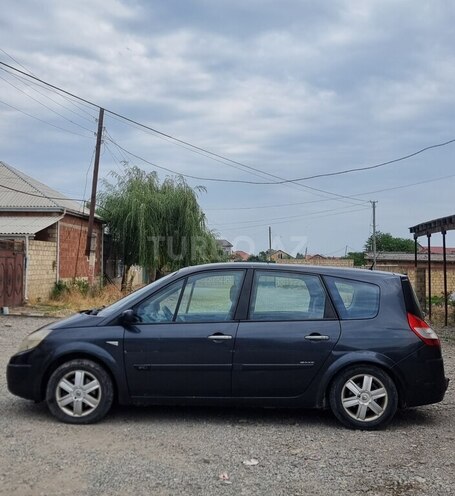 Renault Megane Scenic 2006, 300,000 km - 2.5 л - Quba