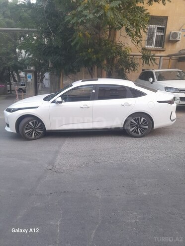 Changan Qiyuan A05 2025, 43,000 km - 1.5 l - Bakı
