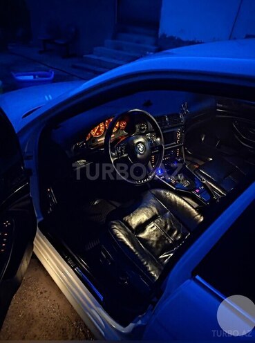 BMW 525 2001, 319,000 km - 2.5 l - Sumqayıt