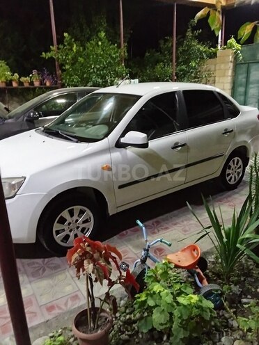 LADA (VAZ) Granta 2013, 317,000 km - 1.6 l - Bərdə
