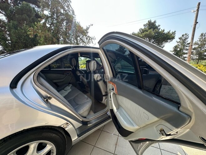 Mercedes S 320 2000, 250,000 km - 3.2 л - Salyan
