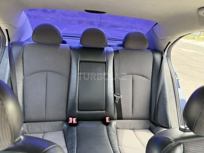 Mercedes E 270 2002, 650,000 km - 2.7 л - Quba
