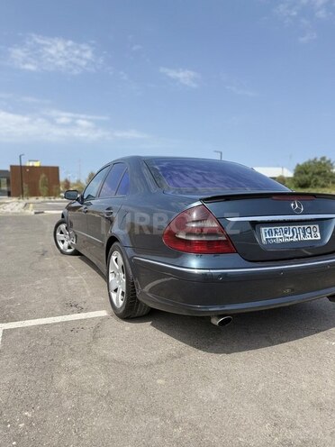 Mercedes E 270 2002, 650,000 km - 2.7 л - Quba
