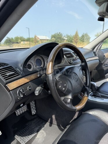 Mercedes E 270 2002, 650,000 km - 2.7 л - Quba