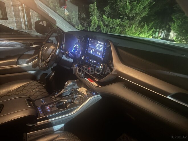 Toyota Highlander 2022, 57,000 km - 2.5 l - Bakı