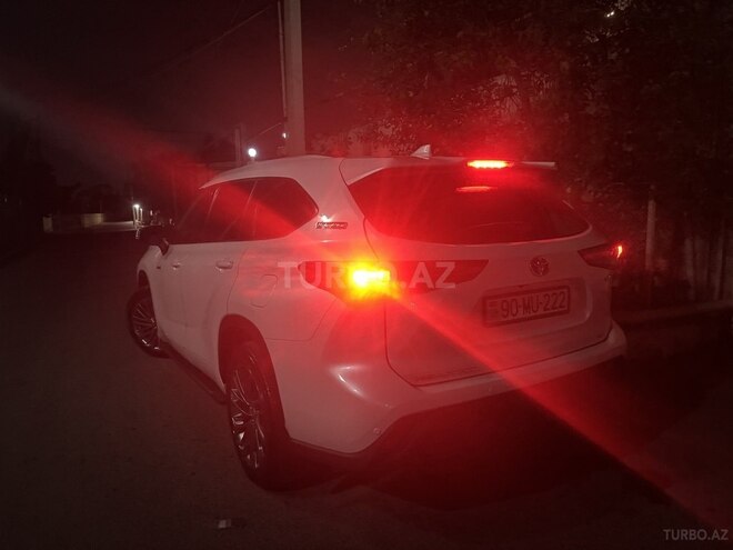 Toyota Highlander 2022, 57,000 km - 2.5 l - Bakı