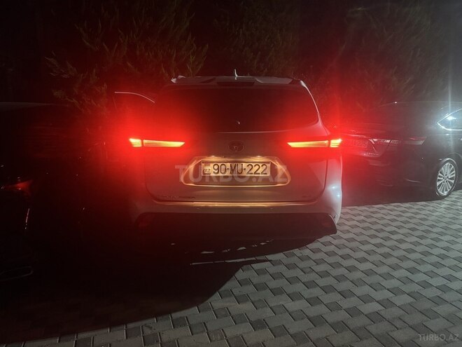 Toyota Highlander 2022, 57,000 km - 2.5 l - Bakı