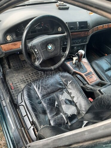 BMW 523 1998, 450,000 km - 2.5 л - Biləsuvar
