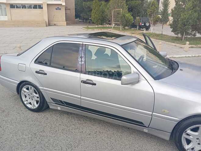 Mercedes C 180 1995, 266,000 km - 1.8 l - Sumqayıt