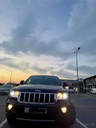 Jeep Grand Cherokee 2012, 82,000 km - 3.6 л - Bakı