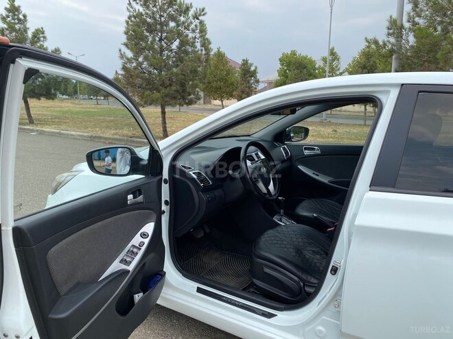 Hyundai Accent 2013, 270,000 km - 1.6 l - Gəncə