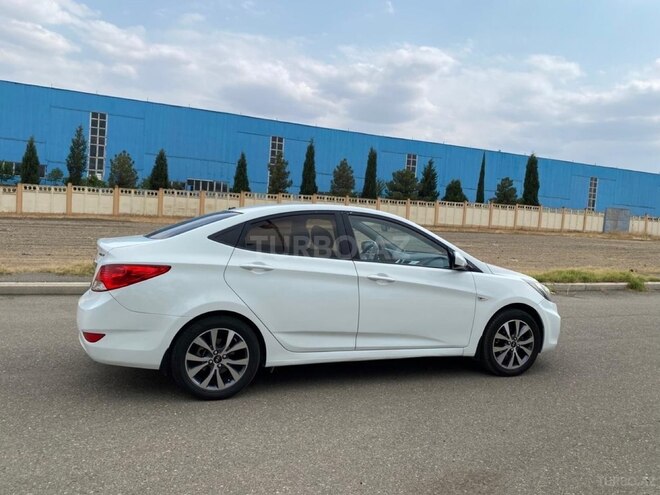 Hyundai Accent 2013, 270,000 km - 1.6 l - Gəncə