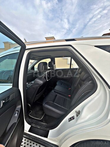 Mercedes ML 350 4MATIC 2011, 135,191 km - 3.5 l - Bakı
