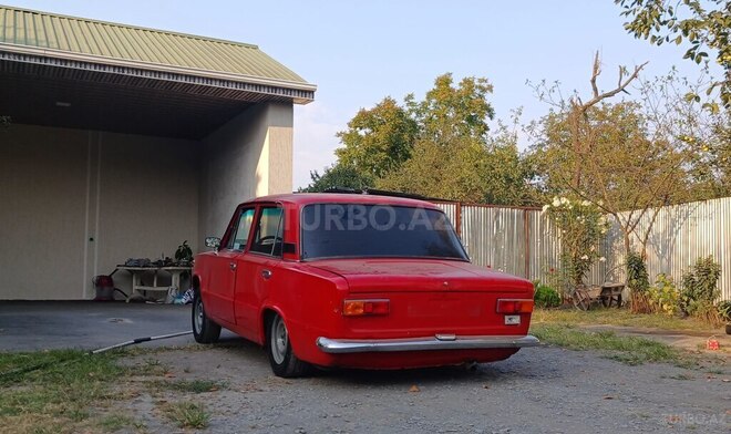 LADA (VAZ) 21011 1975, 110,000 km - 1.3 l - Zaqatala