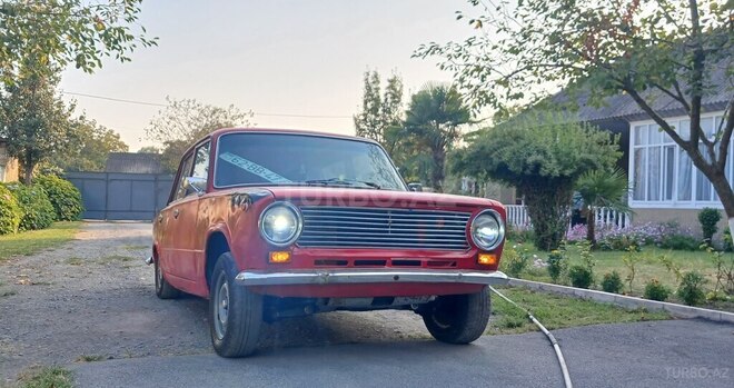 LADA (VAZ) 21011 1975, 110,000 km - 1.3 l - Zaqatala