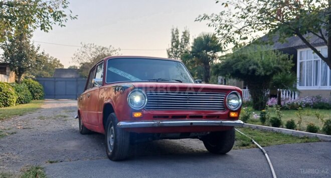 LADA (VAZ) 21011 1975, 110,000 km - 1.3 l - Zaqatala