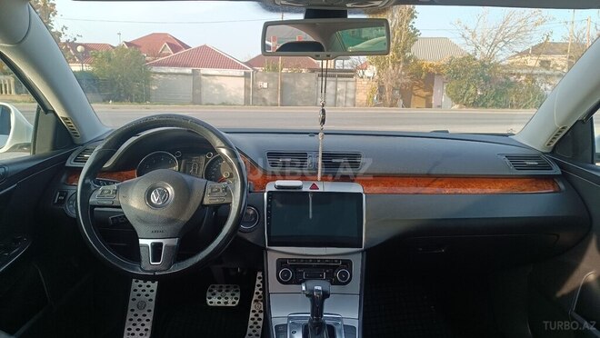 Volkswagen Passat 2010, 174,000 km - 1.8 l - Bakı