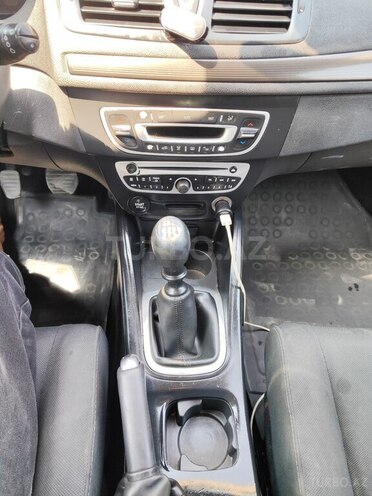 Renault Megane 2011, 328,000 km - 1.5 l - Bakı