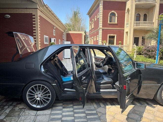 Mercedes S 320 1993, 264,000 km - 3.2 l - Bakı
