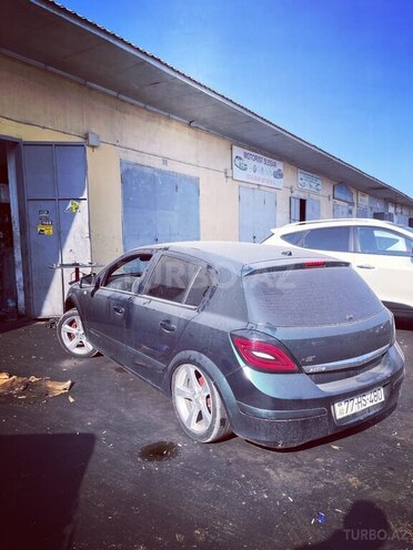 Opel Astra 2004, 250,000 km - 1.4 l - Bakı