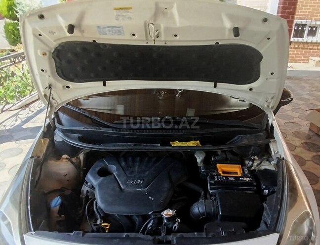 Kia Rio 2015, 241,299 km - 1.6 l - Masallı