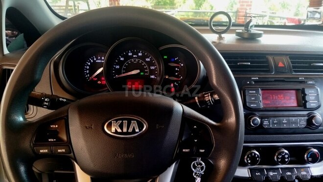 Kia Rio 2015, 241,299 km - 1.6 l - Masallı