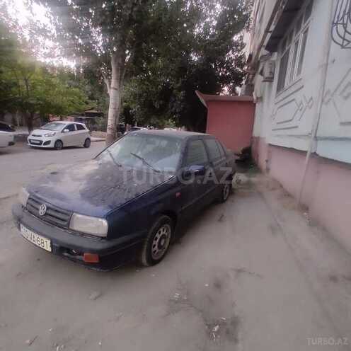 Volkswagen Vento 1995, 500,000 km - 2.0 l - Sumqayıt
