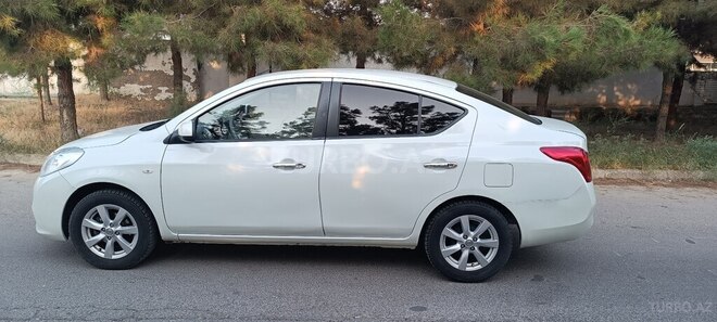 Nissan Sunny 2013, 258,000 km - 1.5 л - Şirvan