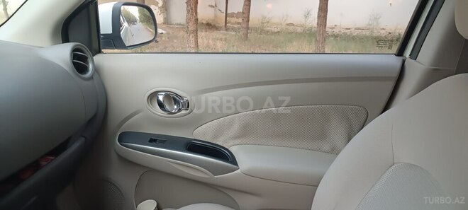 Nissan Sunny 2013, 258,000 km - 1.5 л - Şirvan