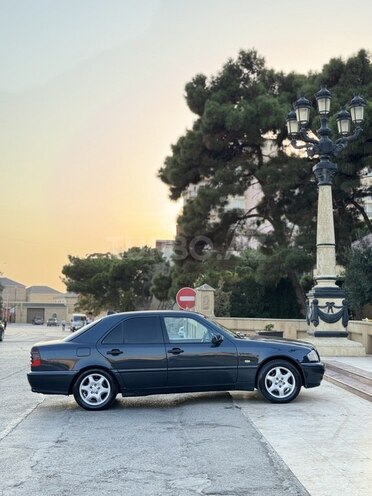 Mercedes C 240 1998, 286,868 km - 2.4 л - Bakı