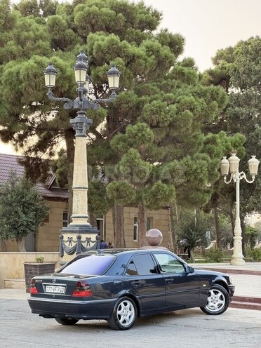 Mercedes C 240 1998, 286,868 km - 2.4 л - Bakı