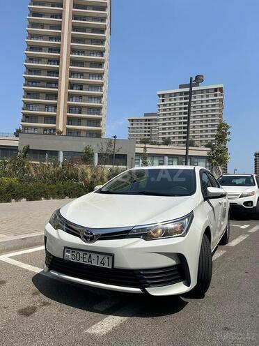 Toyota Corolla 2018, 72,600 km - 1.6 l - Bakı