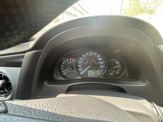 Toyota Corolla 2018, 72,600 km - 1.6 l - Bakı