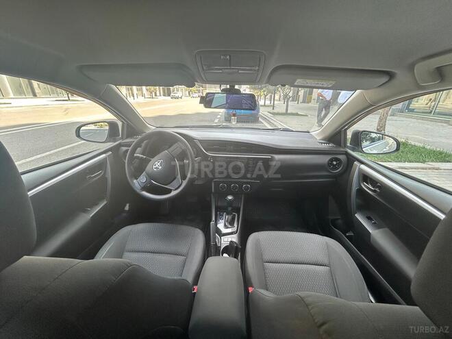 Toyota Corolla 2018, 72,600 km - 1.6 l - Bakı