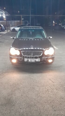 Mercedes C 220 2000, 267,000 km - 2.2 l - Gəncə