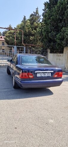 Mercedes E 240 1997, 450,000 km - 2.4 l - Bakı