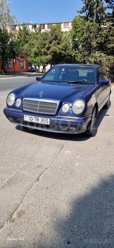 Mercedes E 240 1997, 450,000 km - 2.4 l - Bakı