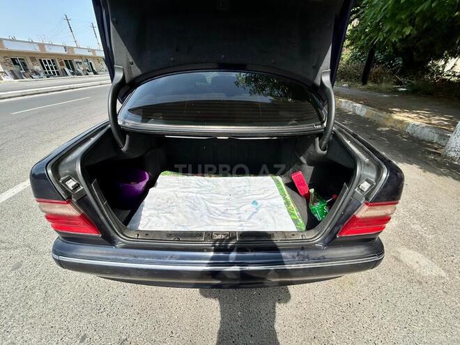 Mercedes E 200 2001, 38,000 km - 2.0 l - İmişli
