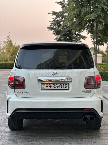 Nissan Patrol 2010, 270,000 km - 5.6 l - Bakı