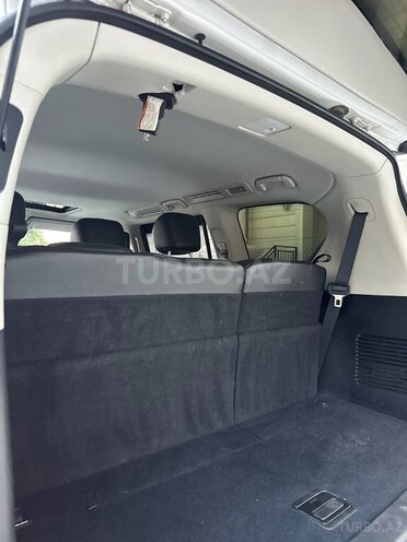 Nissan Patrol 2010, 270,000 km - 5.6 l - Bakı