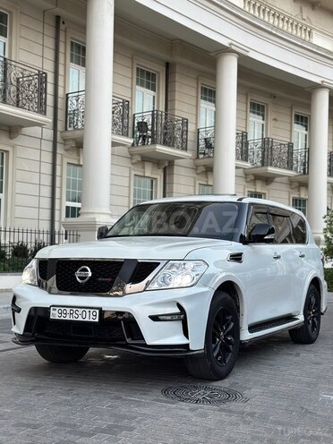 Nissan Patrol 2010, 270,000 km - 5.6 l - Bakı