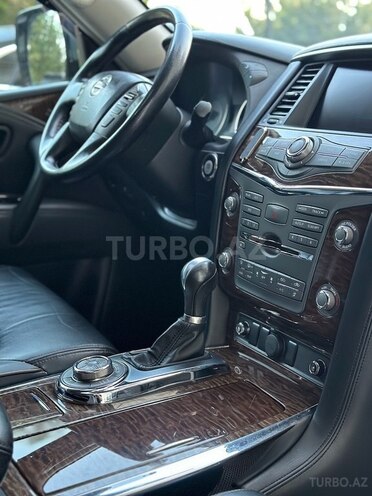 Nissan Patrol 2010, 270,000 km - 5.6 l - Bakı