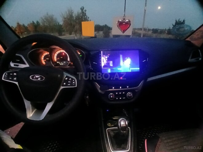 LADA (VAZ) Vesta SW Cross 2019, 121,000 km - 1.8 l - Sumqayıt