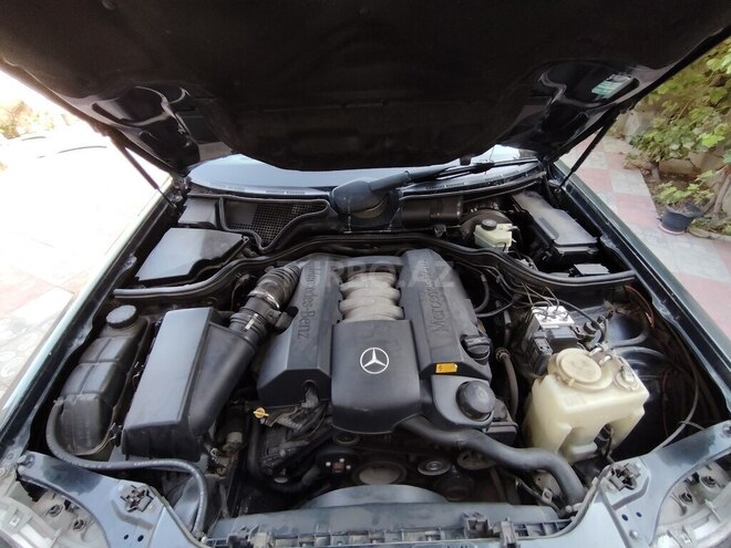 Mercedes E 240 1998, 324,000 km - 2.4 l - Sumqayıt