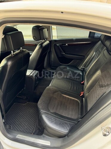Volkswagen Passat 2011, 355,000 km - 1.8 л - Bakı