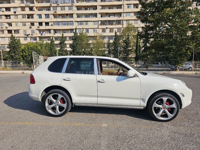 Porsche Cayenne Turbo 2006, 235,000 km - 4.5 l - Bakı