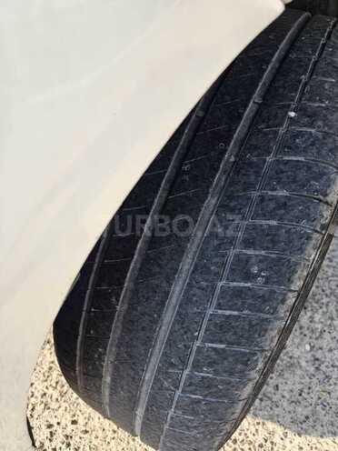 Porsche Cayenne Turbo 2006, 235,000 km - 4.5 l - Bakı