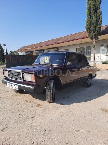 LADA (VAZ) 2107 2001, 54,649 km - 1.6 l - Salyan
