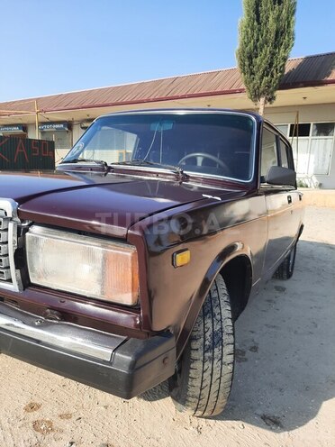 LADA (VAZ) 2107 2001, 54,649 km - 1.6 l - Salyan